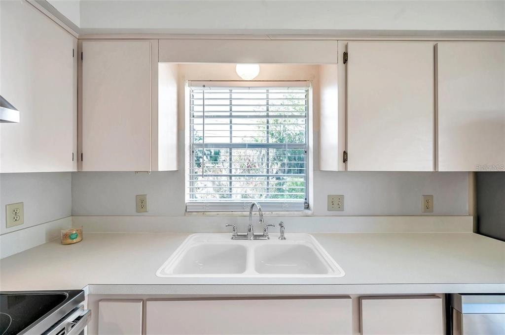 6632 Hickorywood Lane, Unit 4B New Port Richey, FL 34653 - Photo 19 of 40