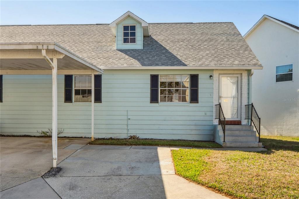 6632 Hickorywood Lane, Unit 4B New Port Richey, FL 34653 - Photo 3 of 40