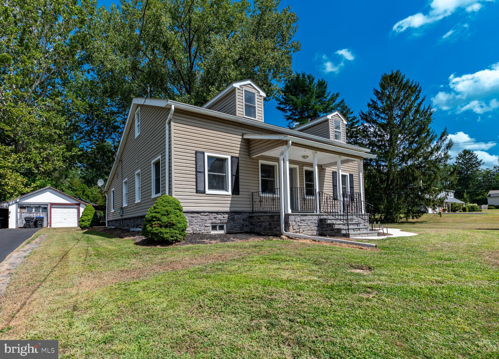 Front of 295 Swedesford