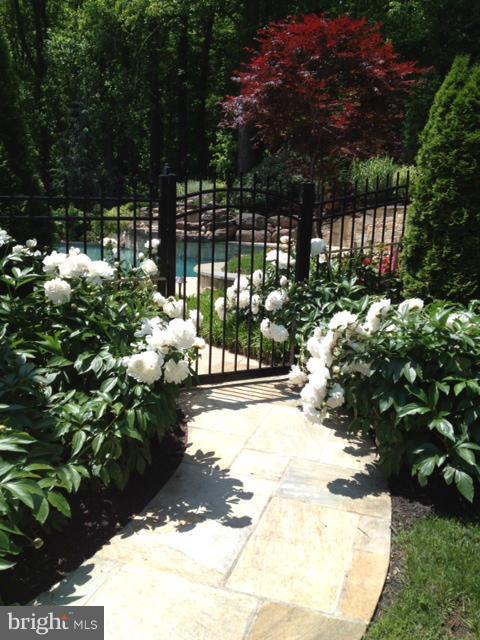 13618 Blenheim Road North Phoenix, MD 21131 - Photo 24 of 30 Extensive Landscape