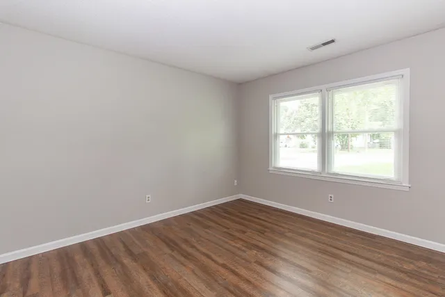 $1,875 | 212 Farmhill Drive, Summerville, SC 29483