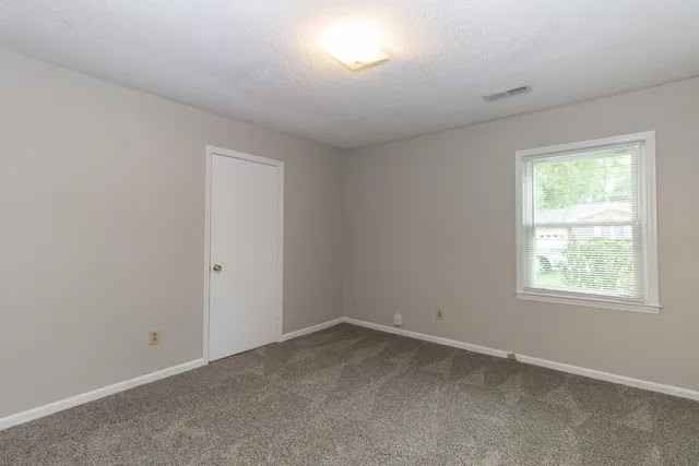 $1,875 | 212 Farmhill Drive, Summerville, SC 29483