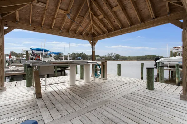 $249,900 | 2421 Beachview Drive, Unit H12, Ocean Springs, MS 39564
