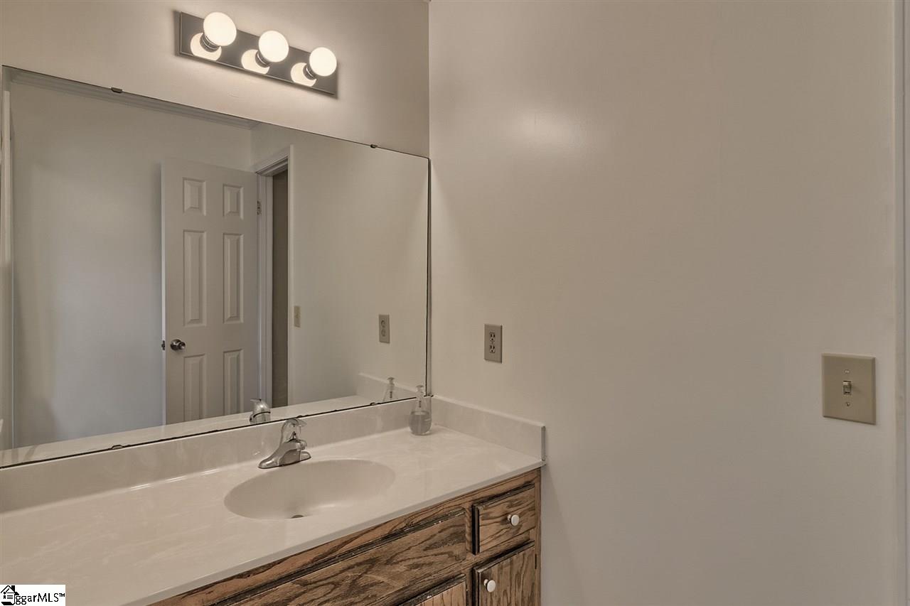 415 Quail Run Circle Fountain Inn, SC 29644 - Photo 21 of 35 Gallery Image 21