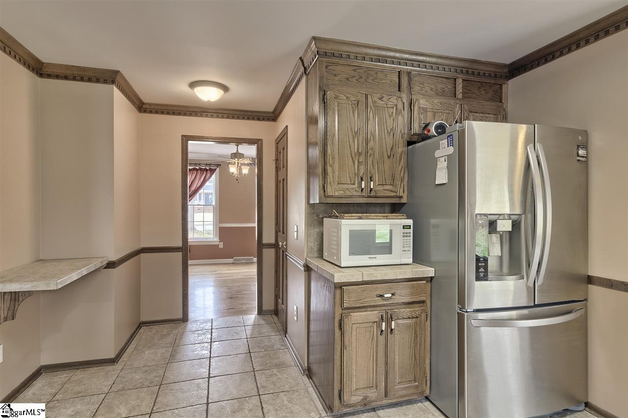 415 Quail Run Circle Fountain Inn, SC 29644 - Photo 7 of 35 Gallery Image 7
