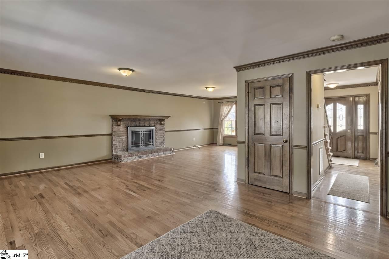 415 Quail Run Circle Fountain Inn, SC 29644 - Photo 8 of 35 Gallery Image 8