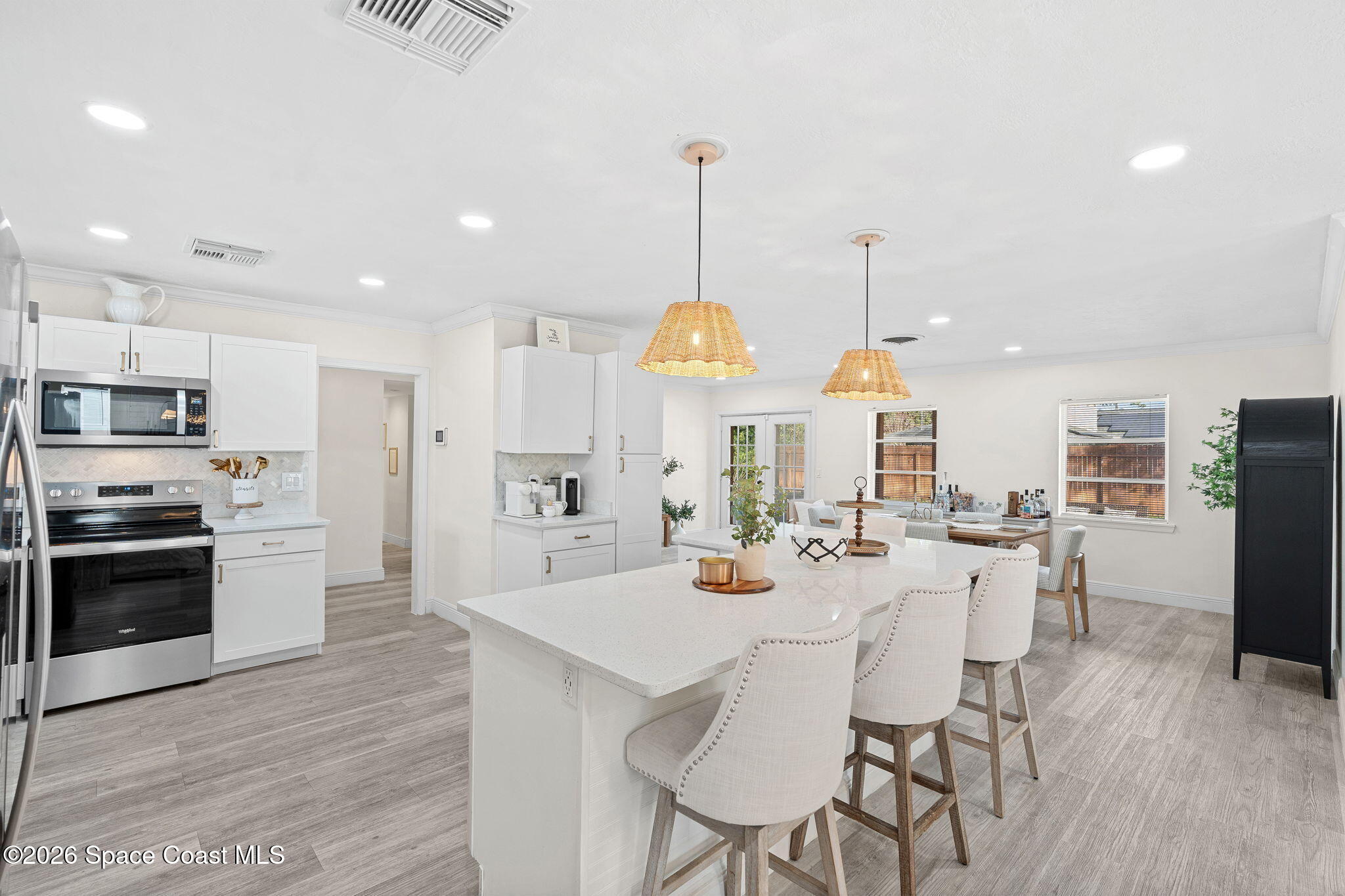 2319 Hunterfield Road Maitland, FL 32751 - Photo 11 of 48 Kitchen Island Views
