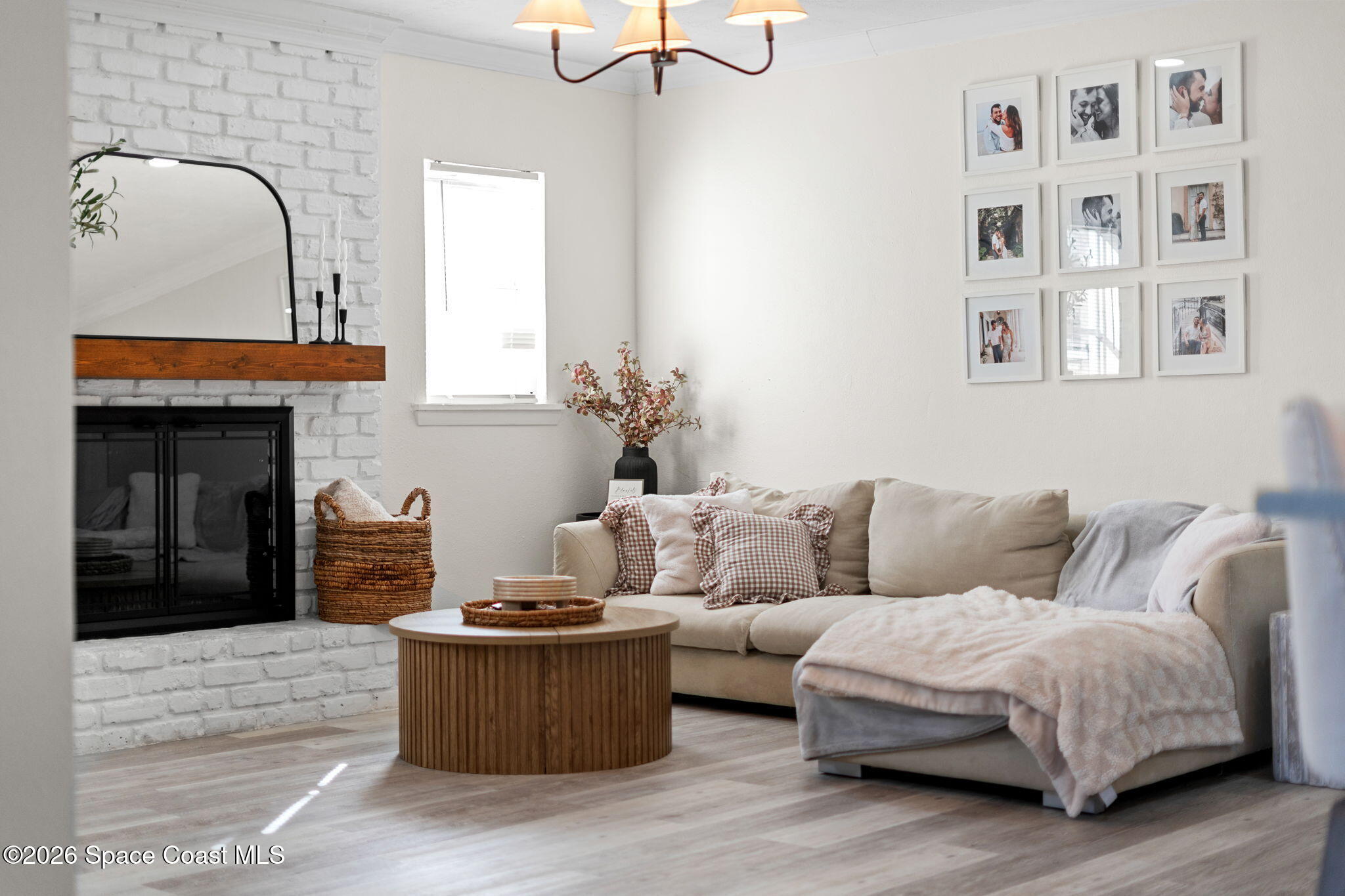 2319 Hunterfield Road Maitland, FL 32751 - Photo 19 of 48 Living Room Views