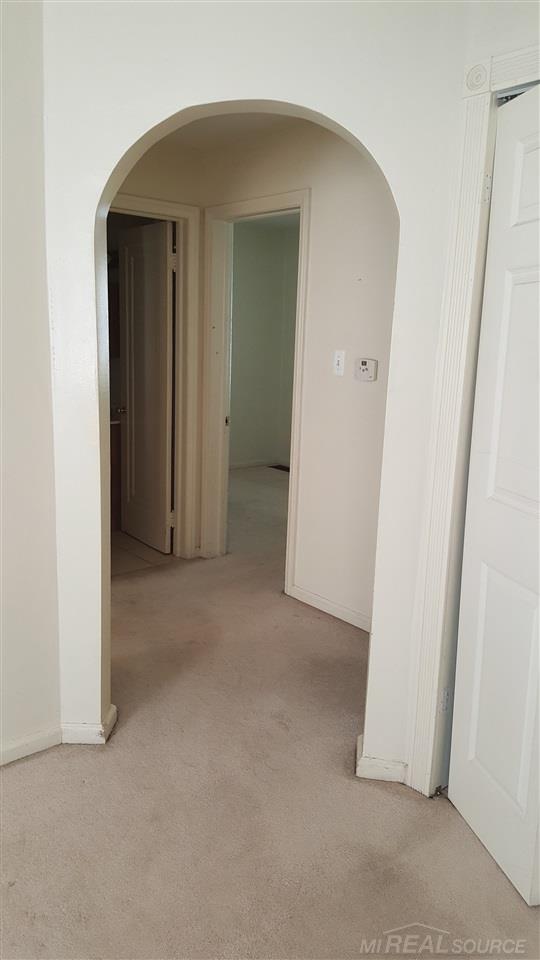 17872 12 Mile Road Roseville, MI 48066 - Photo 8 of 20 Archway from livingroom t