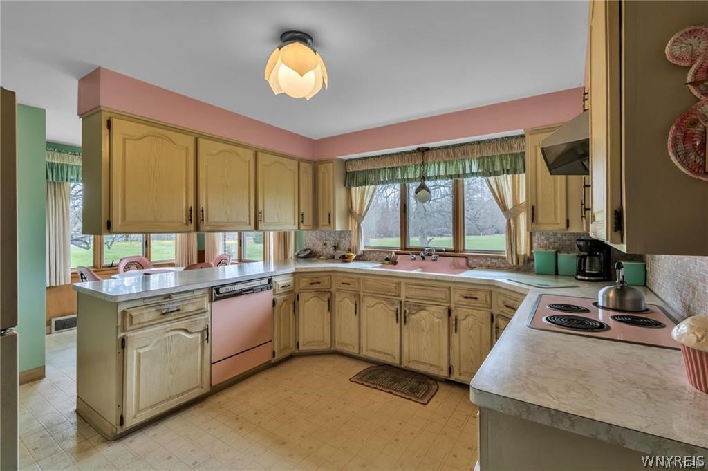 5153 Lake Shore Road Hamburg, NY 14075 - Photo 17 of 49