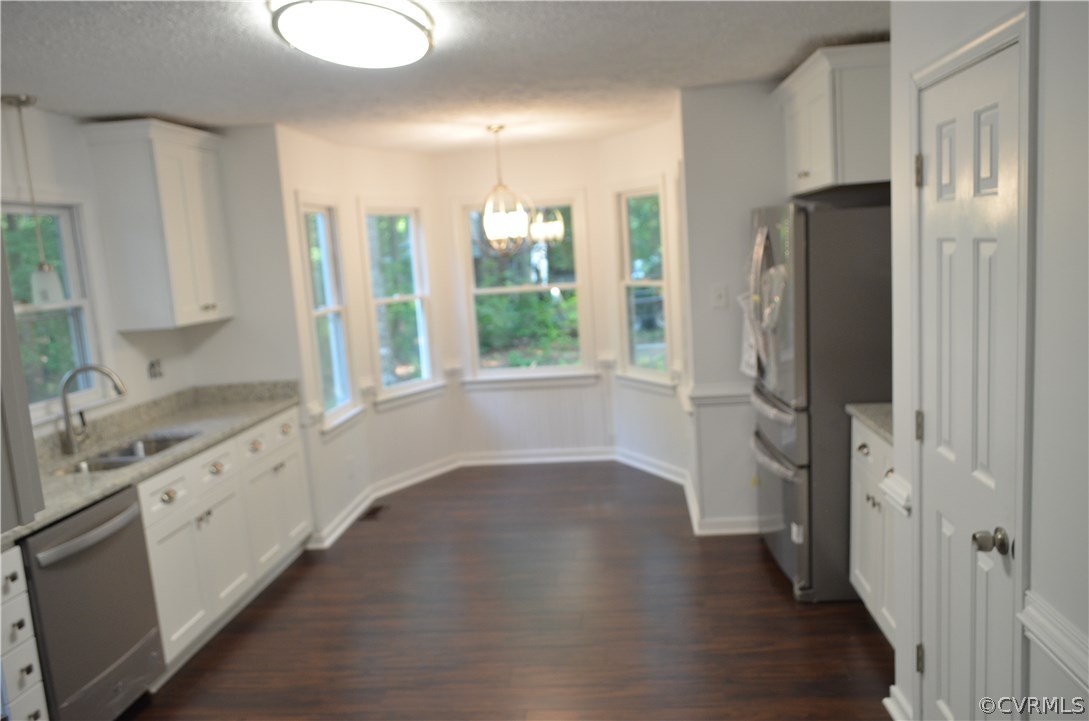 9607 Dry Creek Road Chesterfield, VA 23832 - Photo 5 of 41 Gallery Image 5