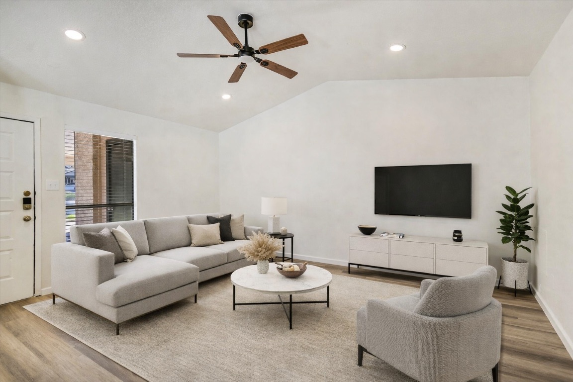 1402 Waterloo Trail, Unit B Austin, TX 78704 - Photo 3 of 18