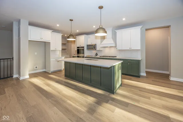 $859,900 | 9437 North Dogwood Drive, McCordsville, IN 46055