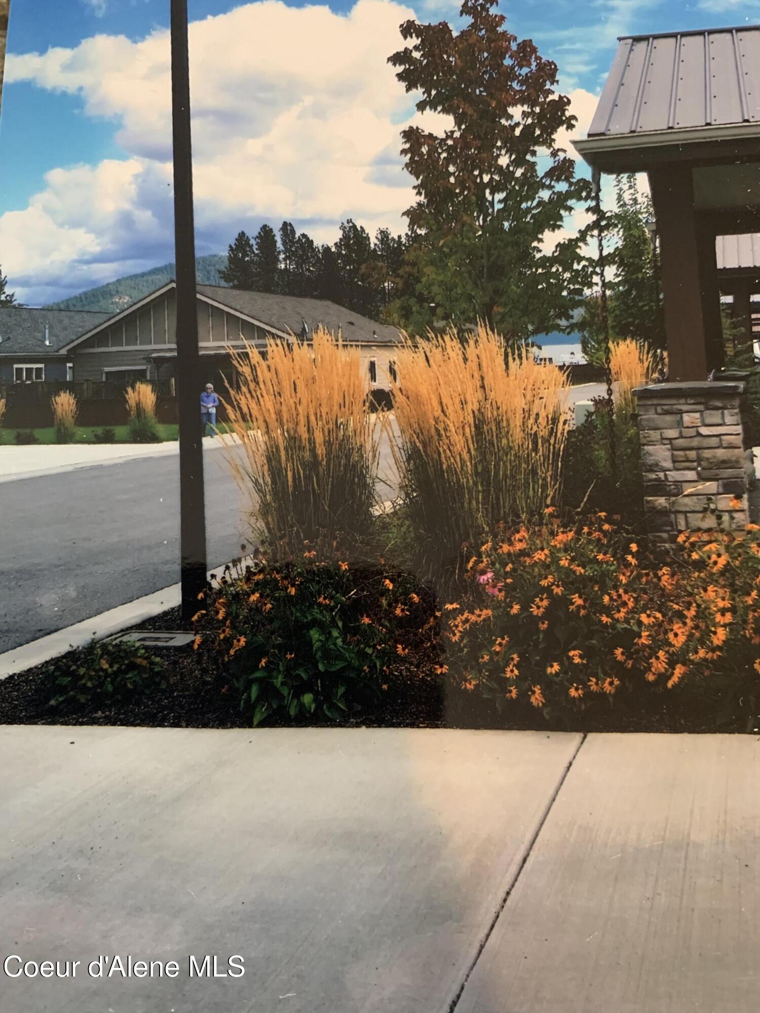 962 Waterloo Lane Coeur D'Alene, ID 83815 - Photo 4 of 46 Front