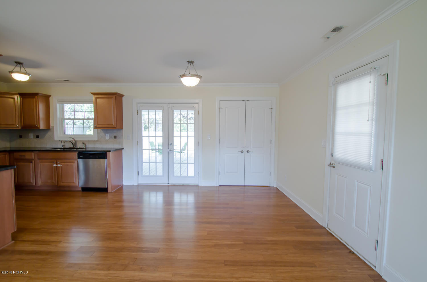 242 Brighton Road Wilmington, NC 28409 - Photo 10 of 37 242 Brighton Rd Wilmington NC-large-010-