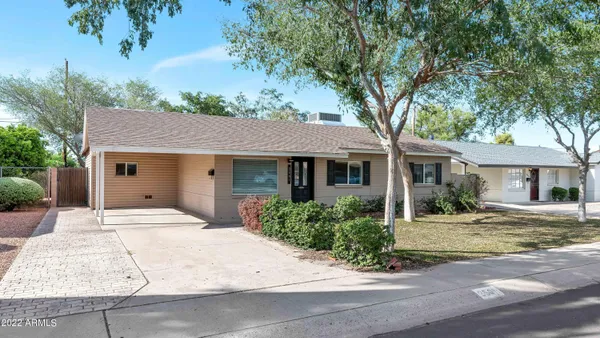 $2,995 | 2501 East Highland Avenue, Phoenix, AZ 85016