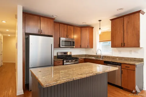 $324,999 | 6123 South Kimbark Avenue, Unit 1S, Chicago, IL 60637