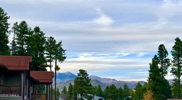 $830,000 | 585 North Moriah Drive, Flagstaff, AZ 86001