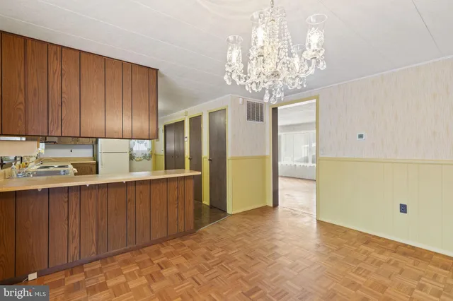 $350,000 | 1409 Maple Avenue, Baltimore, MD 21221