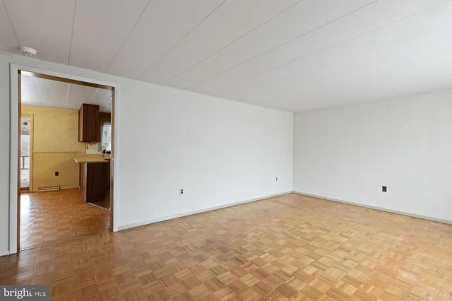 $350,000 | 1409 Maple Avenue, Baltimore, MD 21221