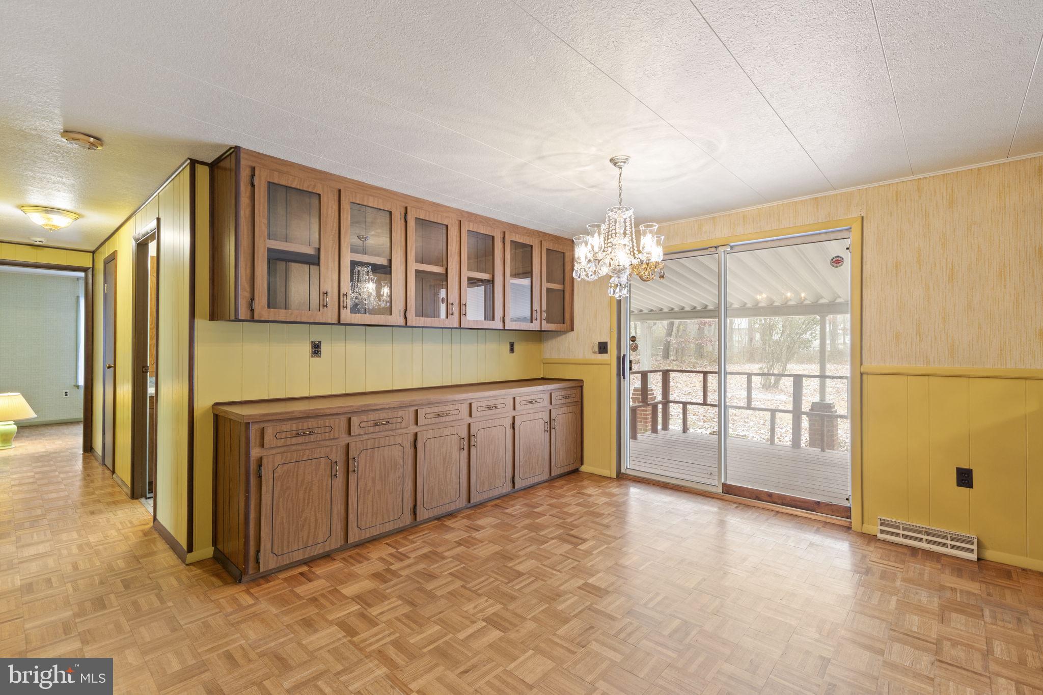 1409 Maple Avenue Baltimore, MD 21221 - Photo 9 of 35