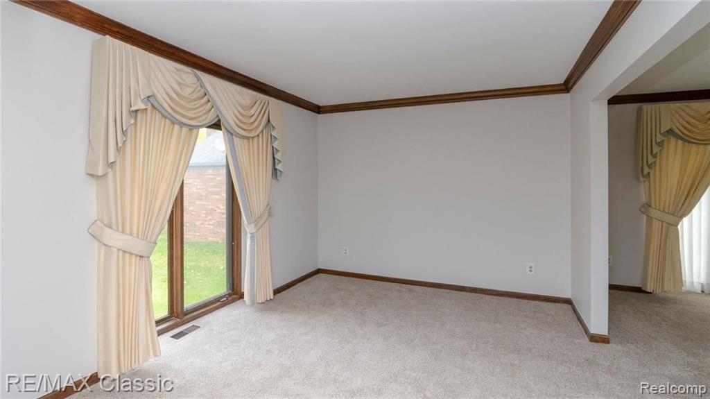 688 Sunlight Drive Rochester Hills, MI 48309 - Photo 14 of 63