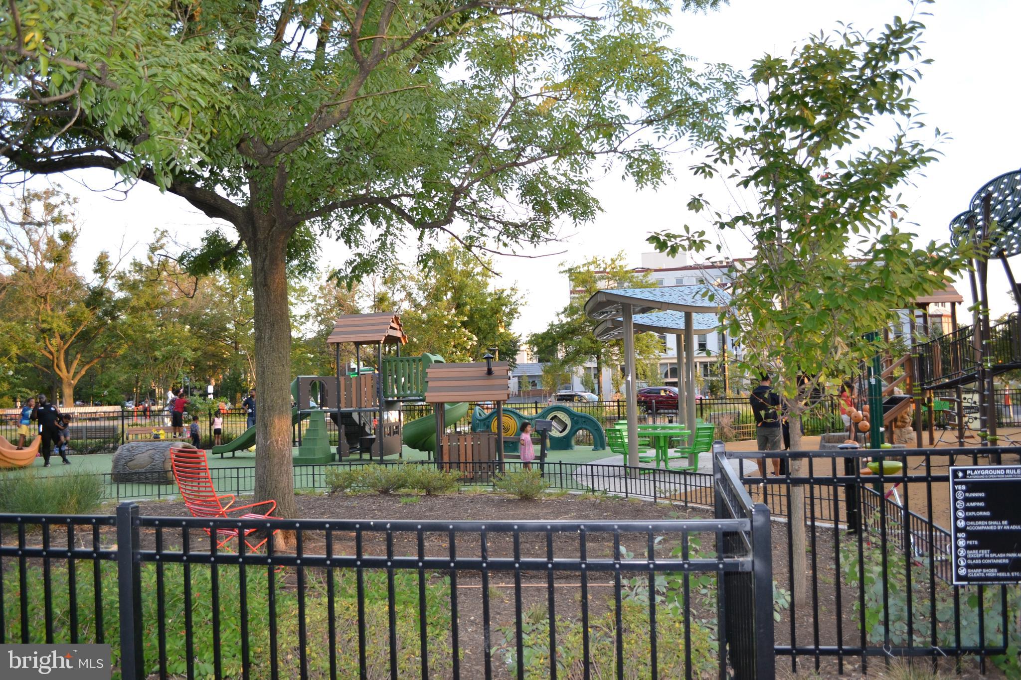 810 D Street Southeast, Unit B Washington, DC 20003 - Photo 13 of 26 a view of street from a balcony