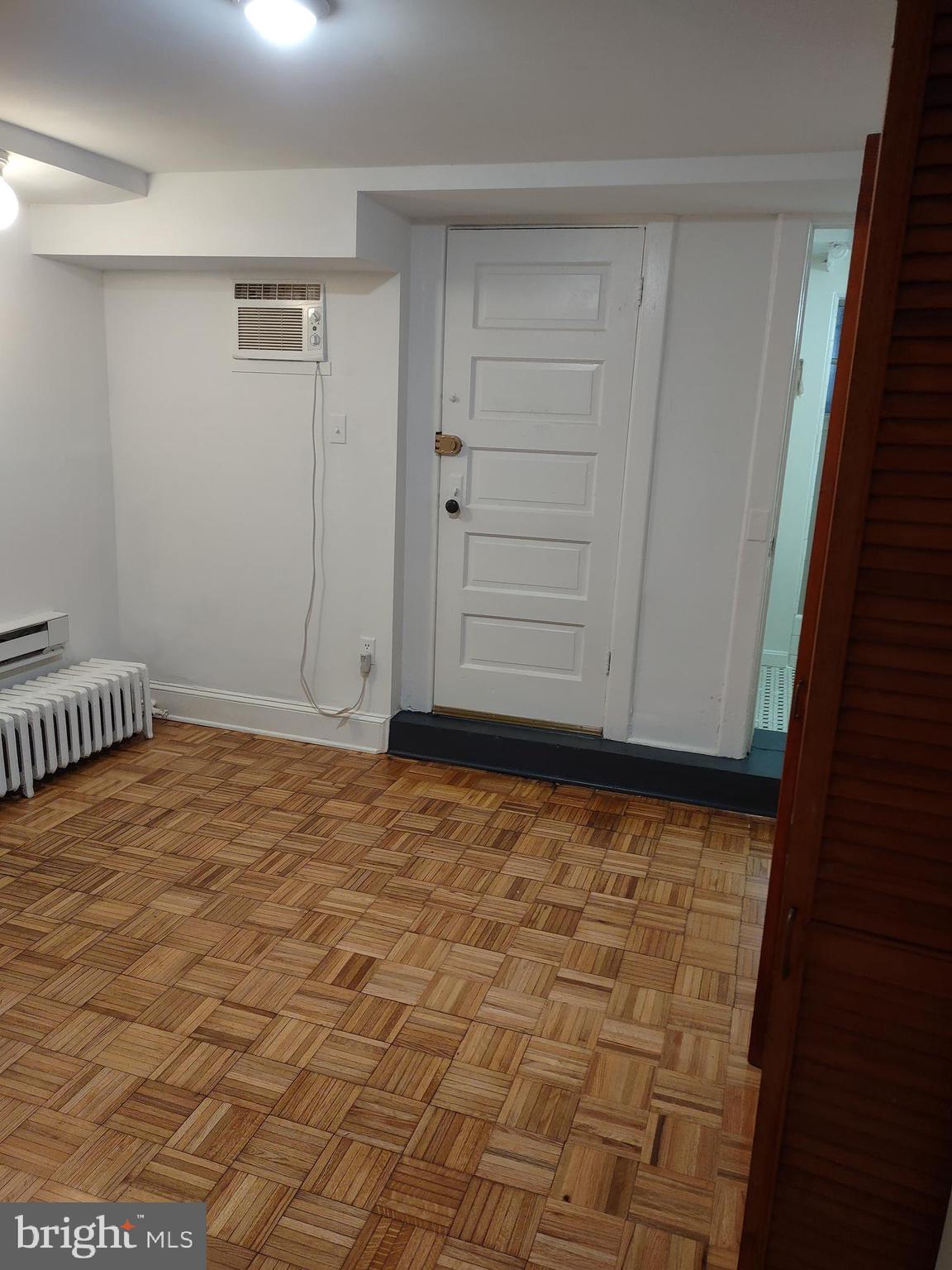 810 D Street Southeast, Unit B Washington, DC 20003 - Photo 22 of 26