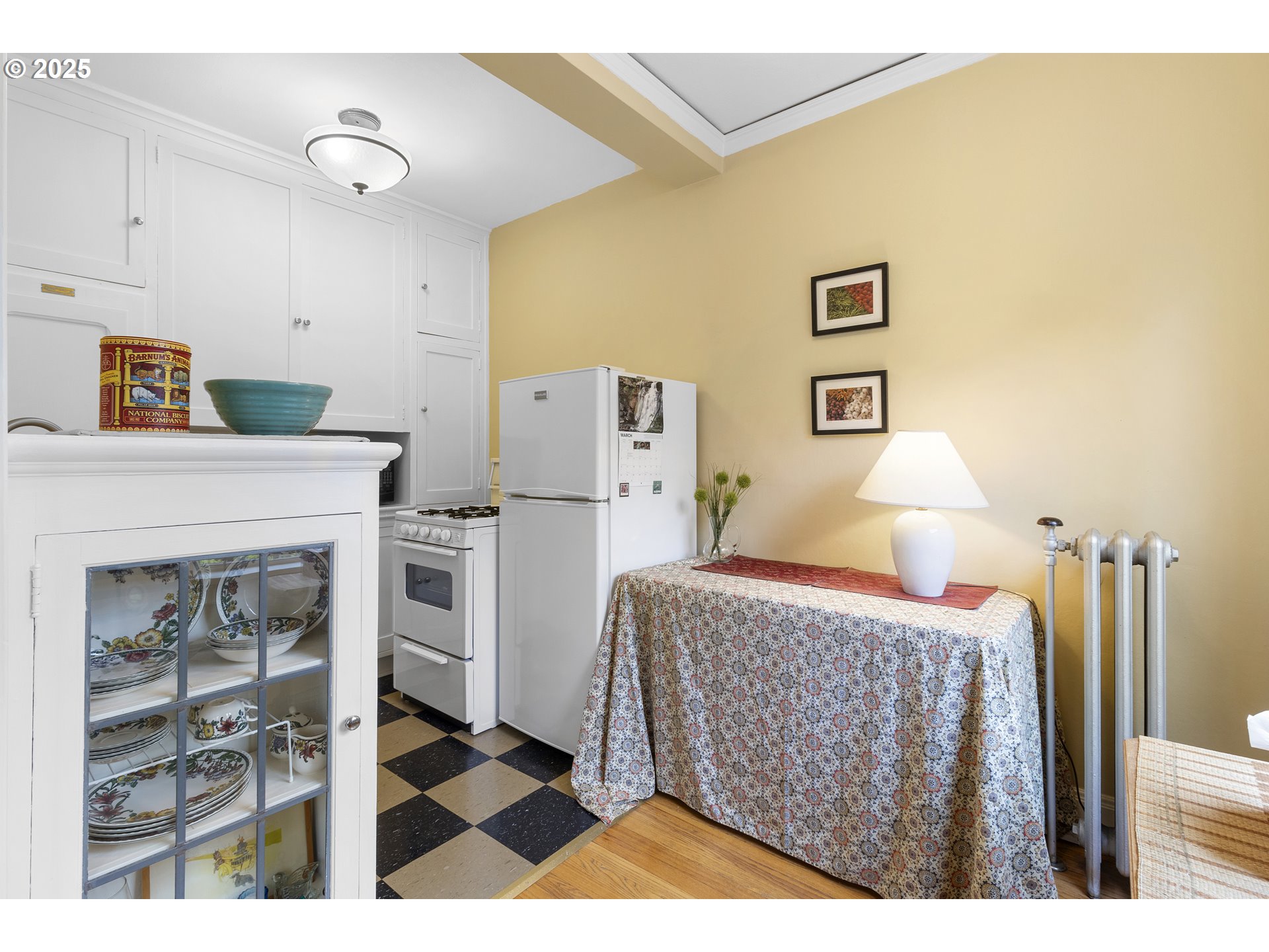 709 Southwest 16th Avenue Portland, OR 97205 - Photo 21 of 43