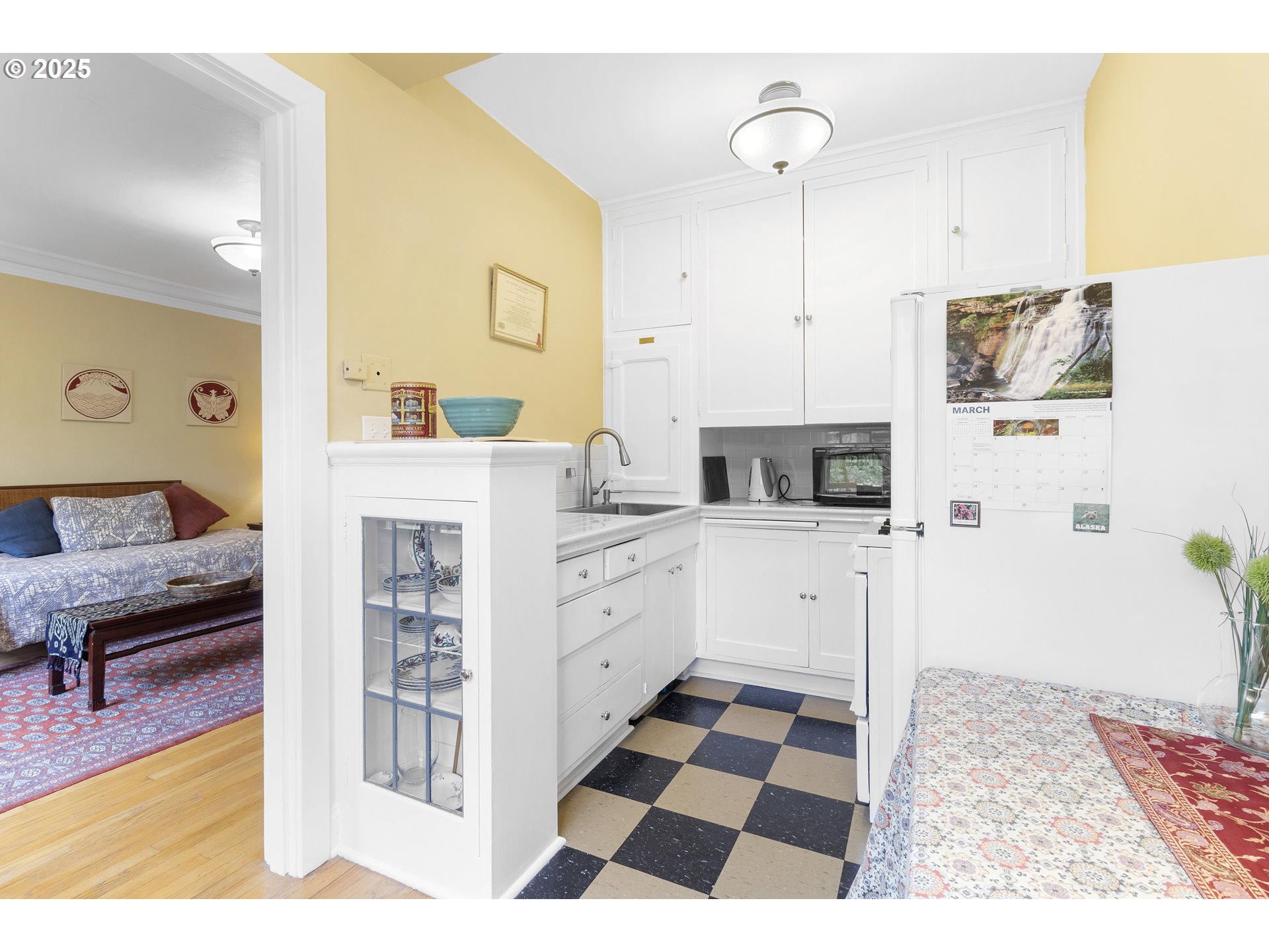 709 Southwest 16th Avenue Portland, OR 97205 - Photo 23 of 43