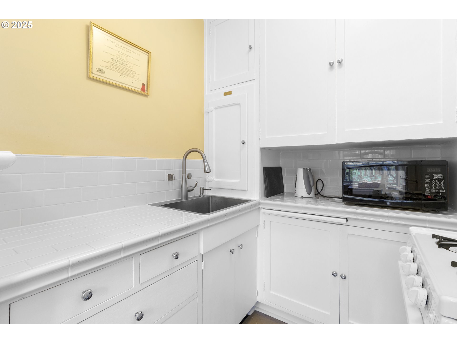 709 Southwest 16th Avenue Portland, OR 97205 - Photo 25 of 43