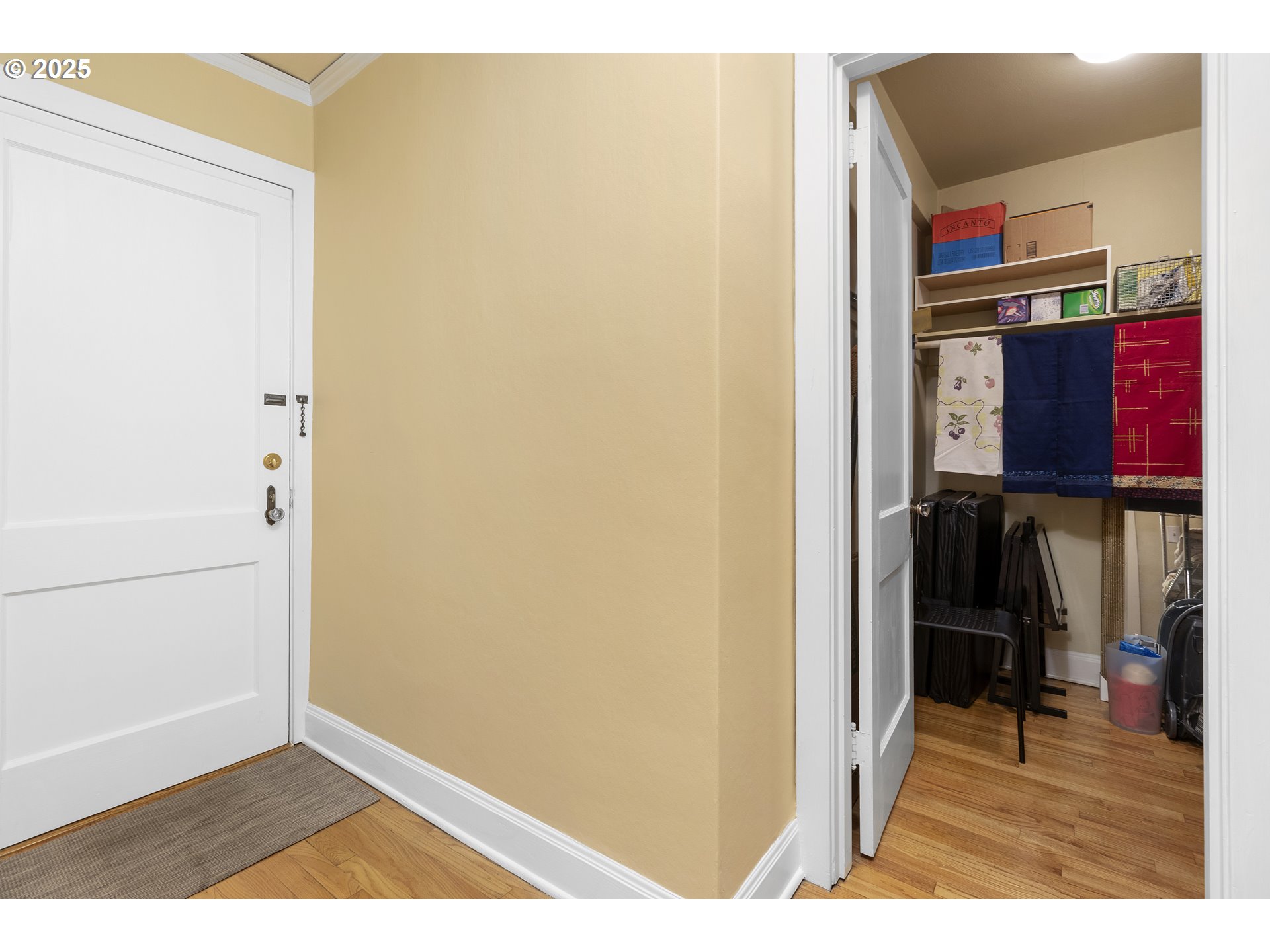 709 Southwest 16th Avenue Portland, OR 97205 - Photo 10 of 43