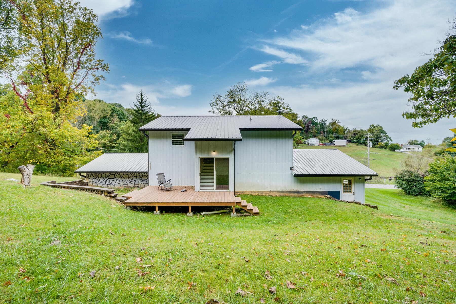 181 Hart Road Elizabethton, TN 37643 - Photo 31 of 34 033