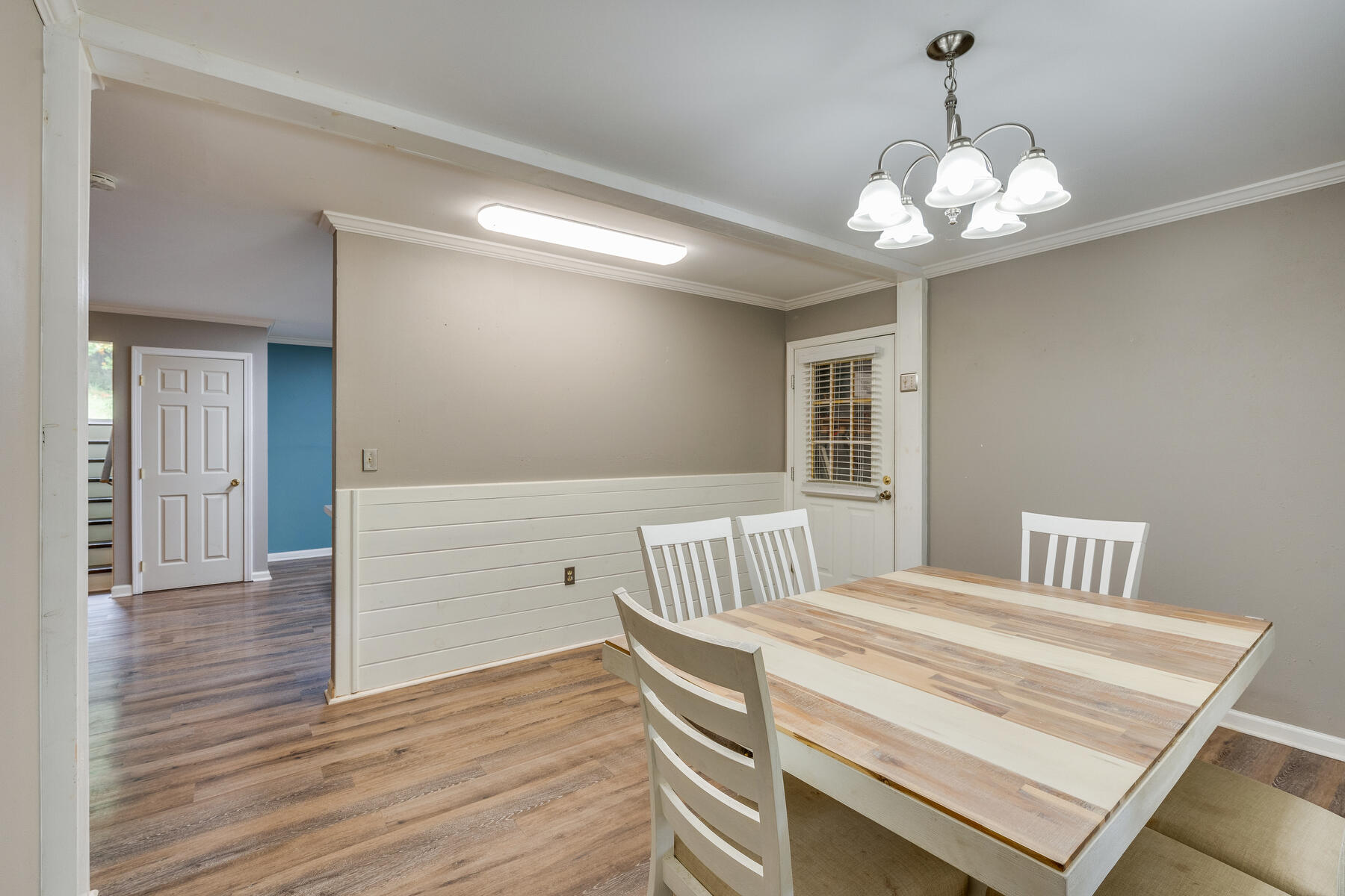 181 Hart Road Elizabethton, TN 37643 - Photo 9 of 34 011