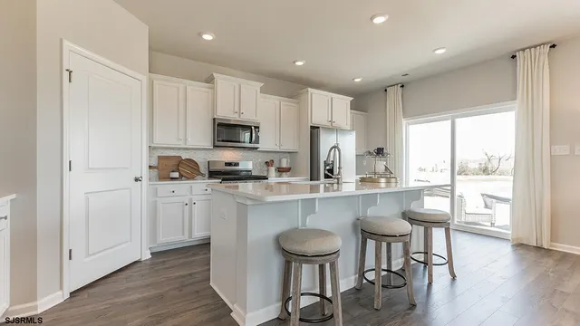 $470,990 | 7 Dalton Way, Unit 103, Rio Grande, NJ 08242