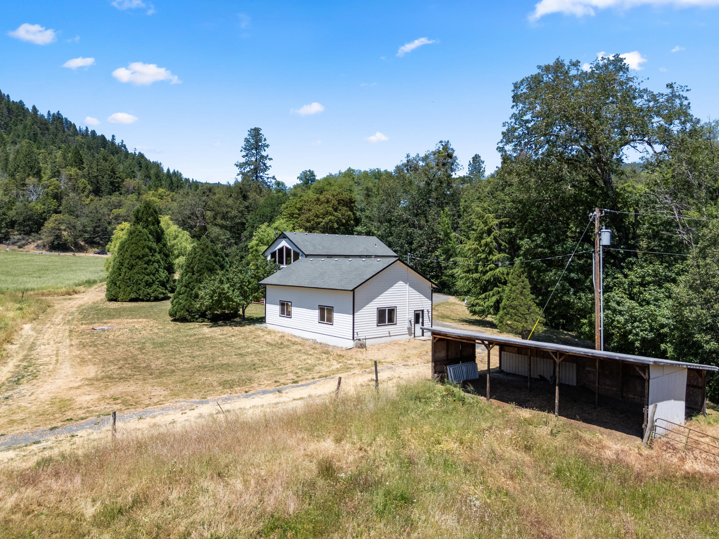 13500 East Evans Creek Road Rogue River, OR 97537 - Photo 10 of 78
