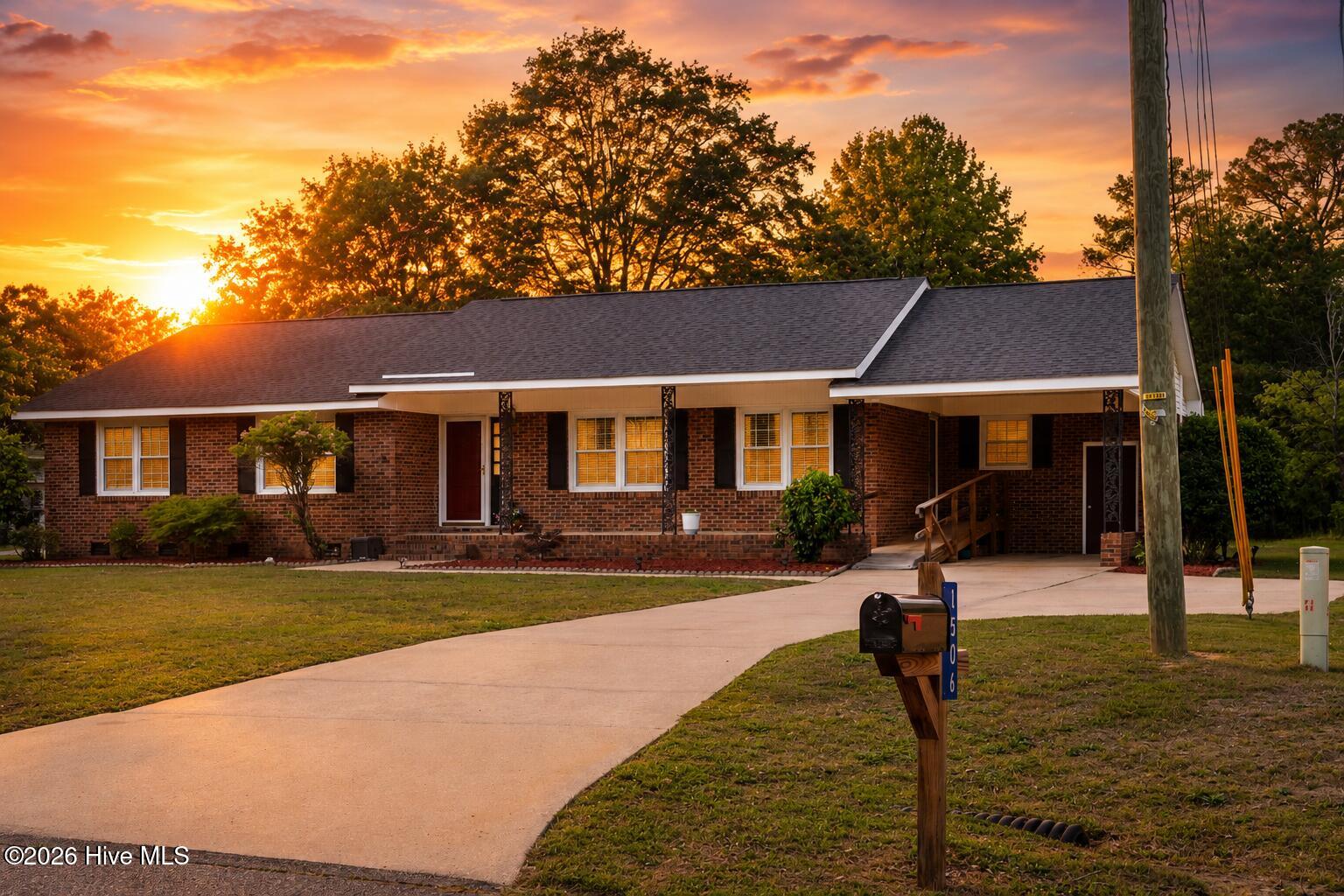 1506 Patsy Lane Laurinburg, NC 28352 - Photo 2 of 52 Sunset Image
