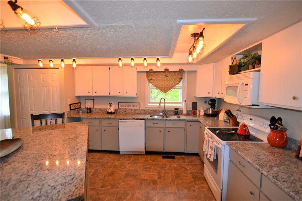 111 Spring Street Danville, IN 46122 - Photo 11 of 30 Gallery Image 11