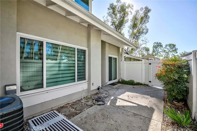 $3,500 | 2423 Coventry Circle, Fullerton, CA 92833