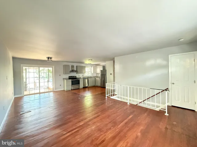 $2,800 | 4537 Kingston Road, Woodbridge, VA 22193