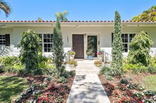 $1,570,000 | 1551 Delgado Avenue, Coral Gables, FL 33146