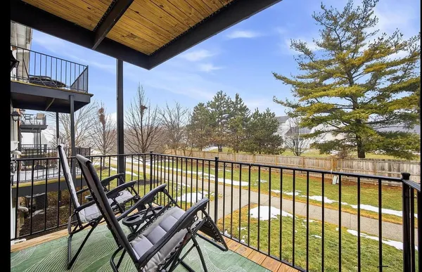 $1,350 | 5285 Portland Street, Unit 204, Columbus, OH 43235