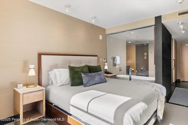 $999,000 | 130 Wood Road, Unit 536, Snowmass Village, CO 81615