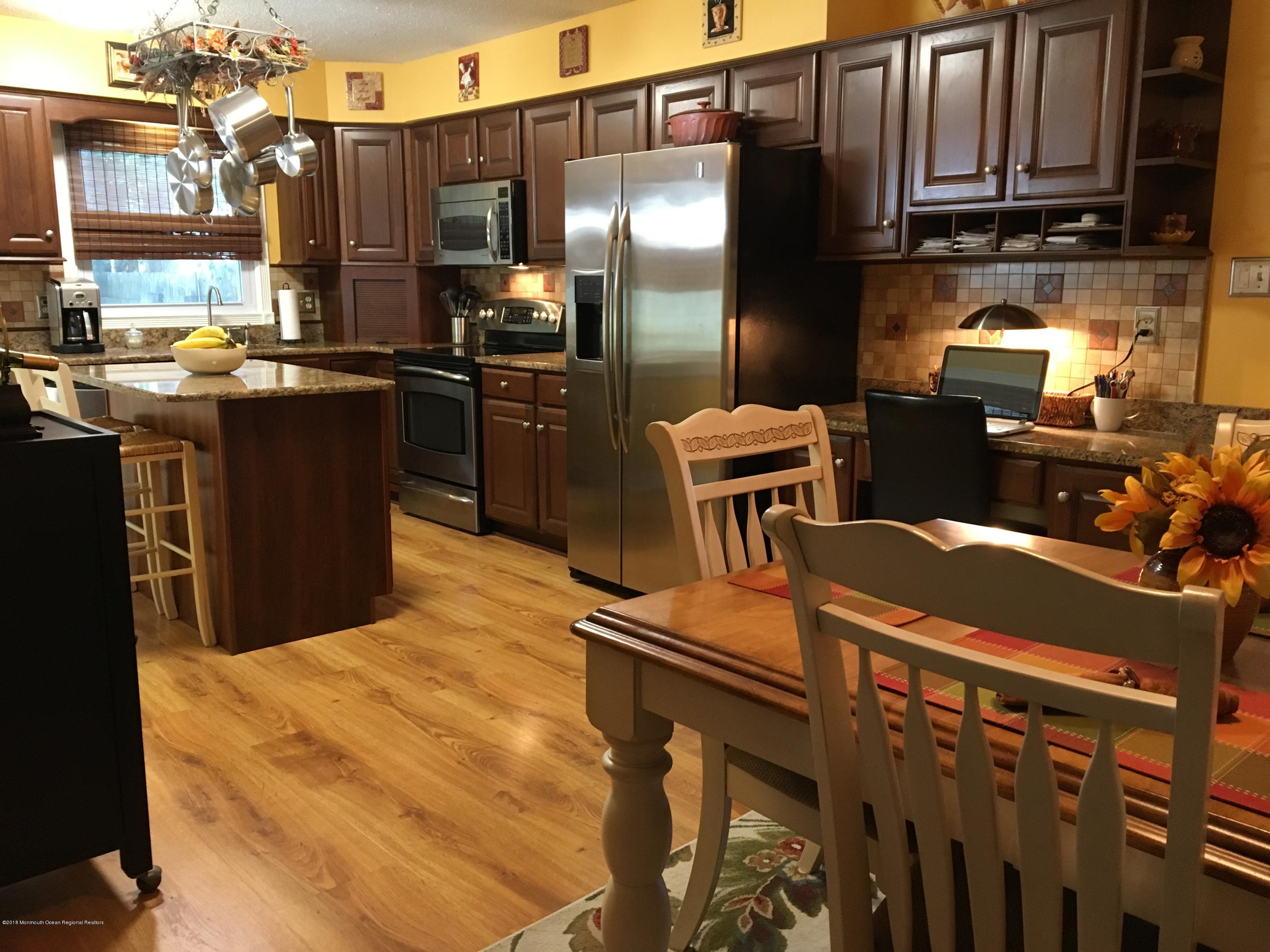 129 Equinox Road Manahawkin, NJ 08050 - Photo 14 of 39 kkkkk
