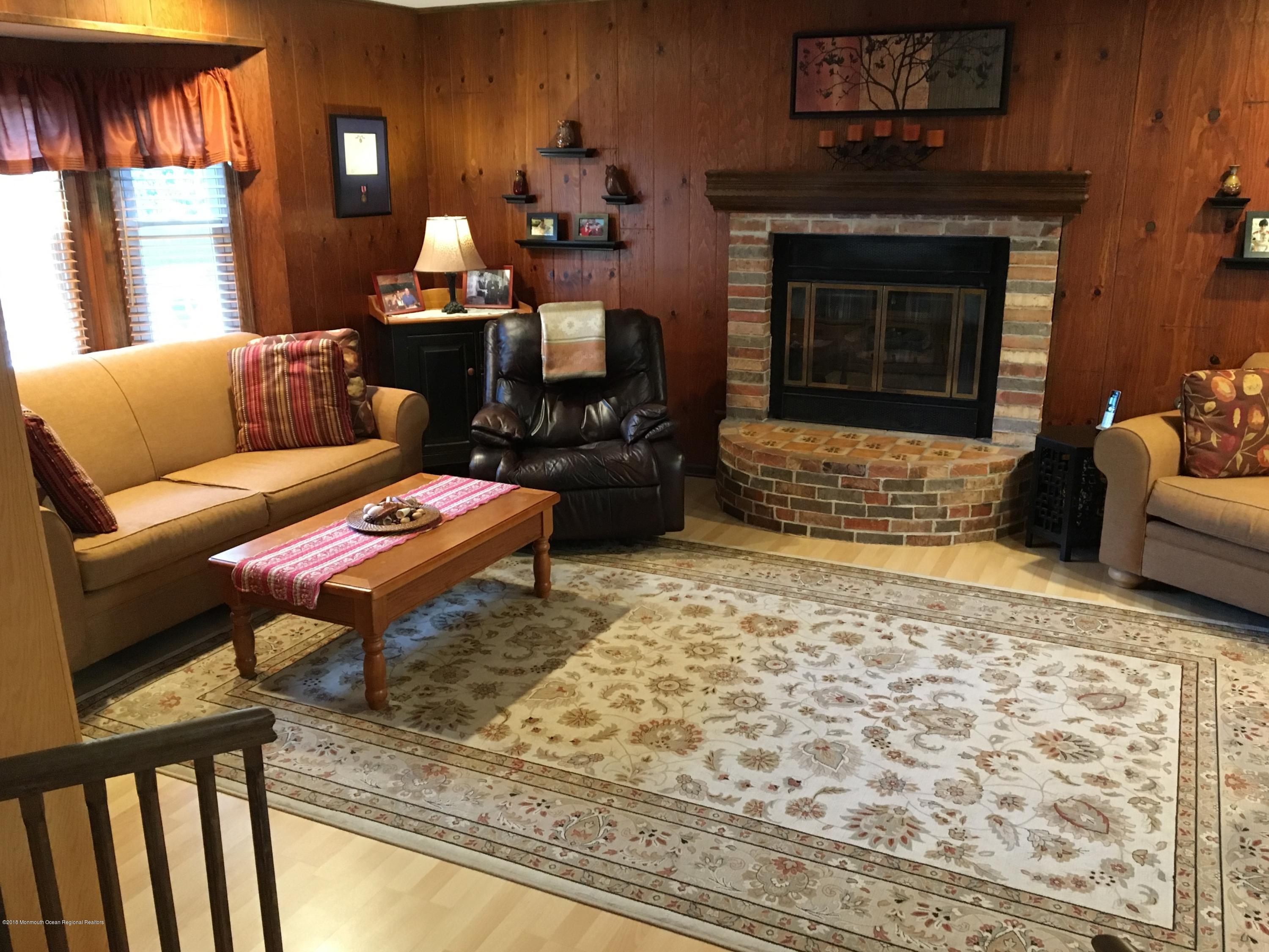 129 Equinox Road Manahawkin, NJ 08050 - Photo 16 of 39 ll