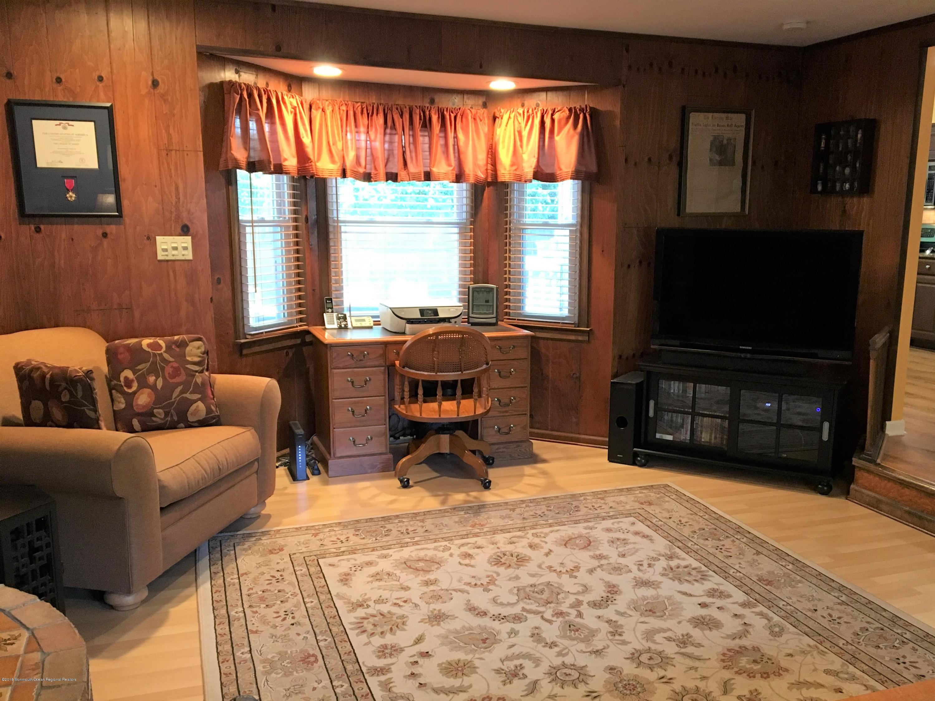 129 Equinox Road Manahawkin, NJ 08050 - Photo 19 of 39 lllll