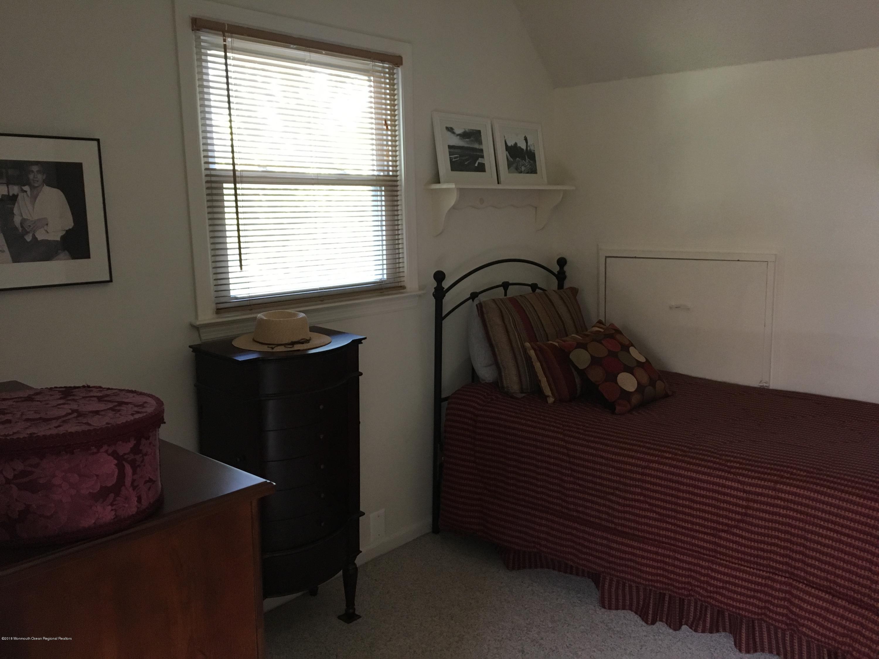 129 Equinox Road Manahawkin, NJ 08050 - Photo 26 of 39 pp