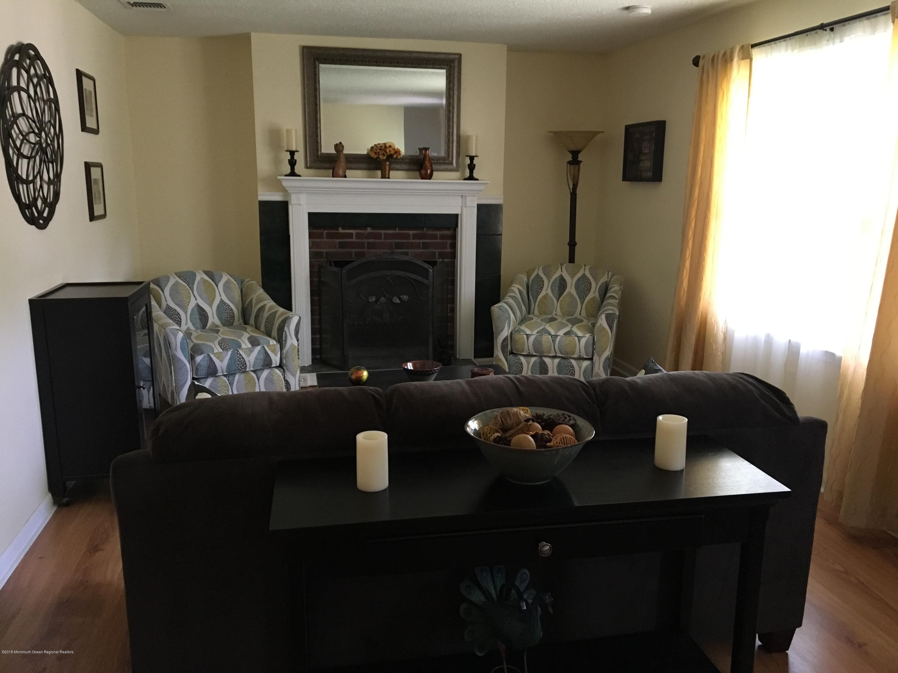 129 Equinox Road Manahawkin, NJ 08050 - Photo 8 of 39 jj