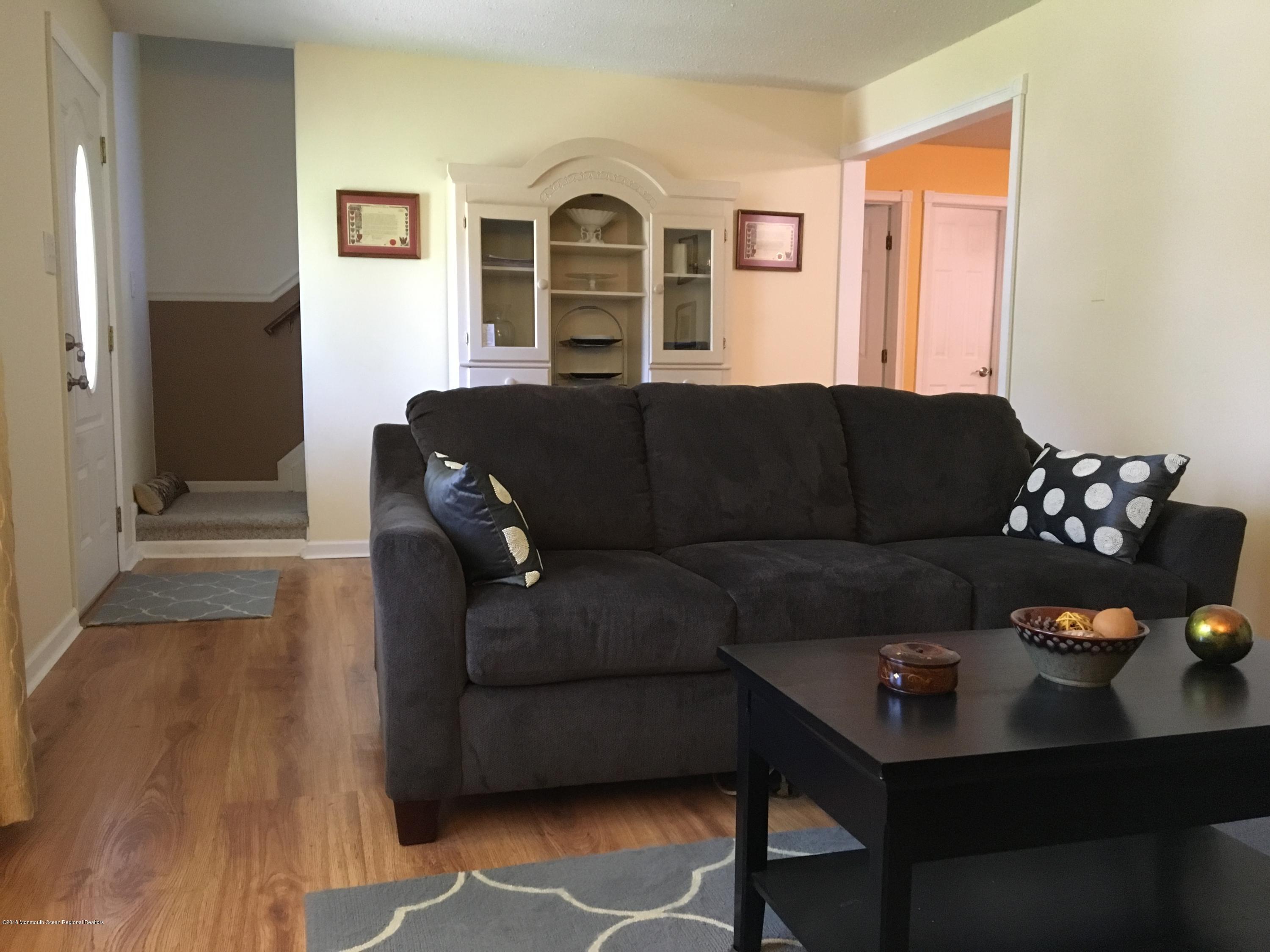 129 Equinox Road Manahawkin, NJ 08050 - Photo 9 of 39 jjj
