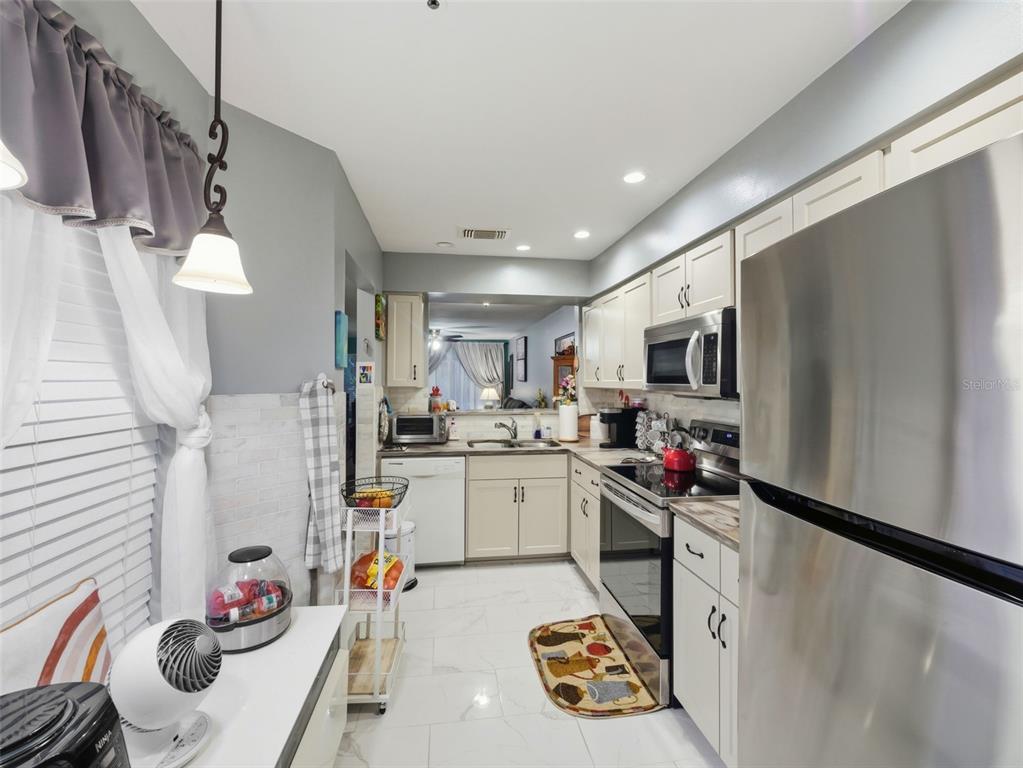 625 Northbridge Drive Altamonte Springs, FL 32714 - Photo 12 of 28